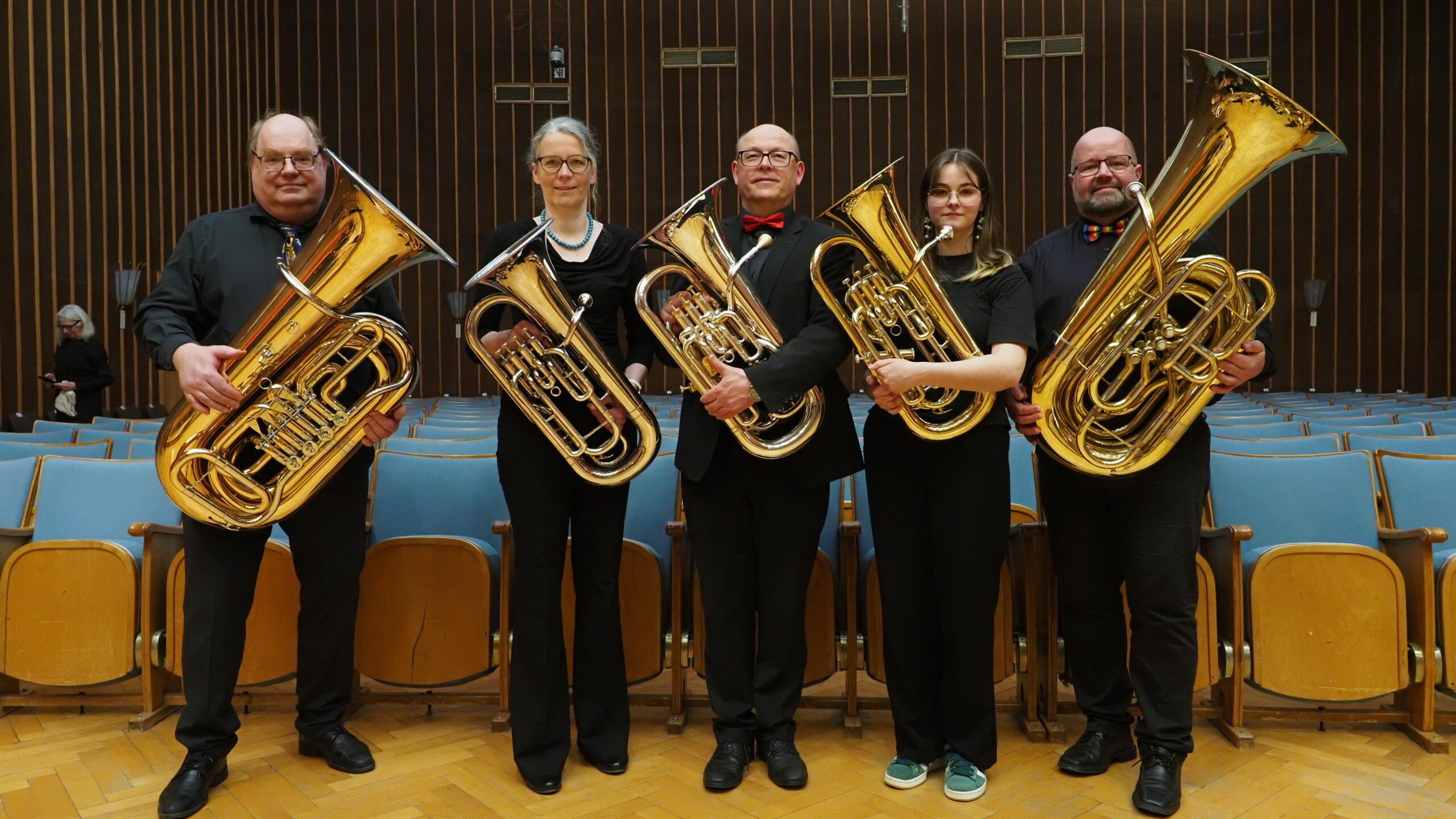 <p><strong>Euphonium/Tuba</strong></p> 